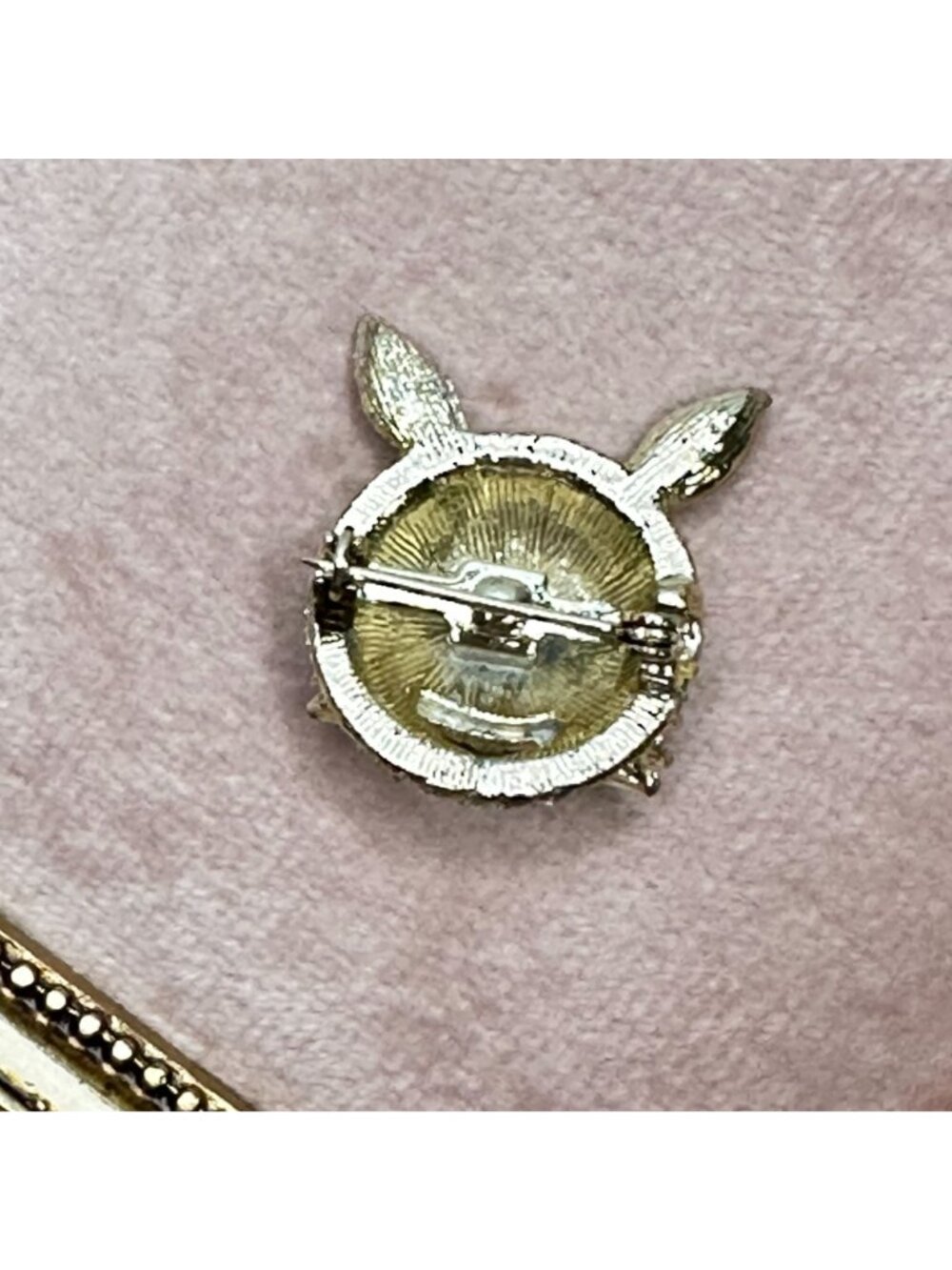 Vintage Aurora Borealis Crystal Rabbit Brooch Pin Red Rhinestone Eyes Gold-Tone - Picture 5 of 16